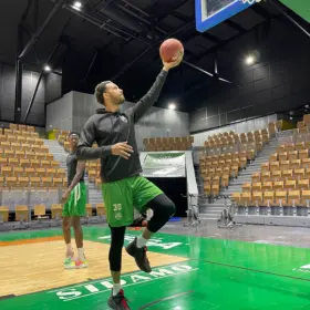 Chaussures de basketball SUSPENDED - Noir/Rouge