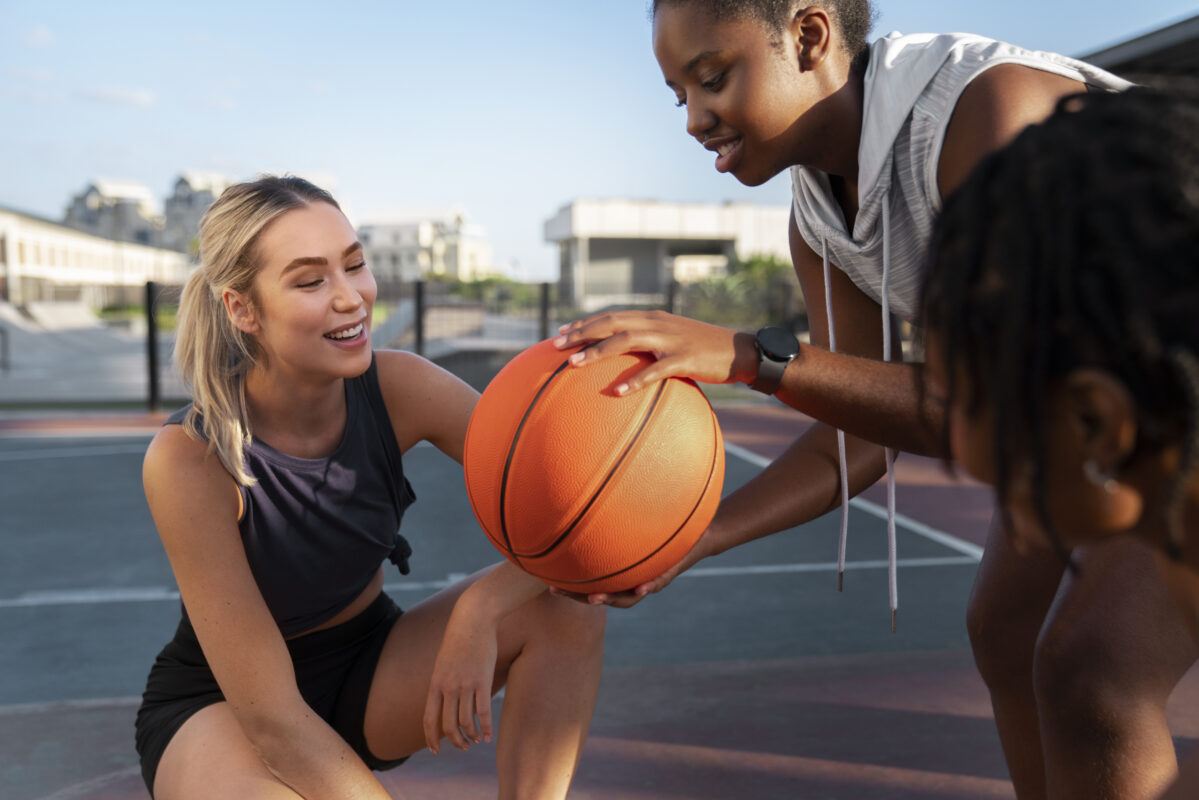Cohésion dans votre club de basket : 10 idées clés pour souder votre équipe